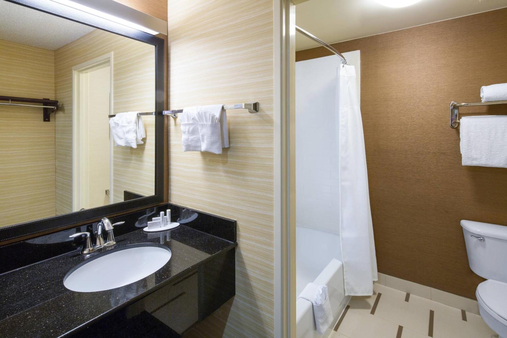Fairfield Inn & Suites By Marriott San Antonio Airport/North Star Mall Eksteriør bilde