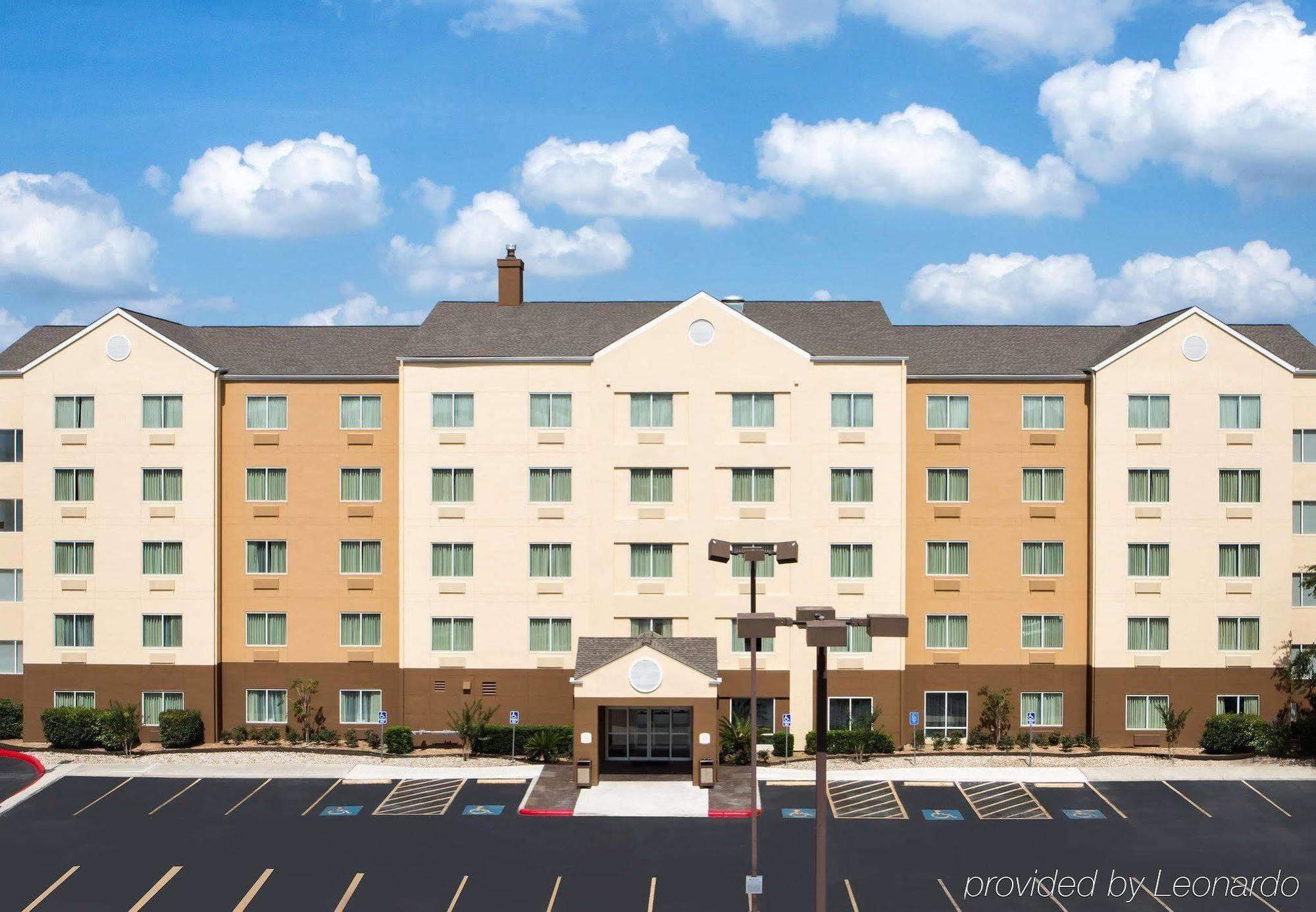 Fairfield Inn & Suites By Marriott San Antonio Airport/North Star Mall Eksteriør bilde